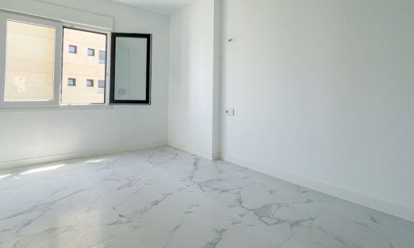 Resale - Apartment - Orihuela Costa - Punta Prima