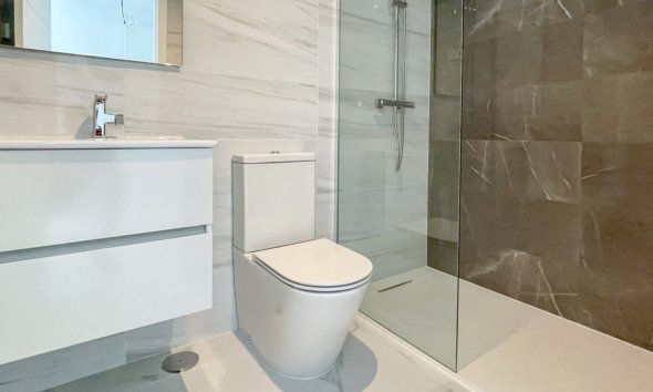 Resale - Apartment - Orihuela Costa - Punta Prima