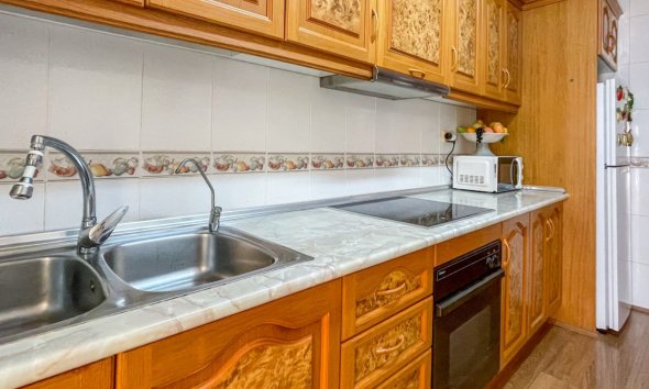 Resale - Apartment - Torrevieja - Acequion