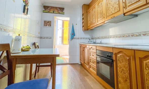 Resale - Apartment - Torrevieja - Acequion