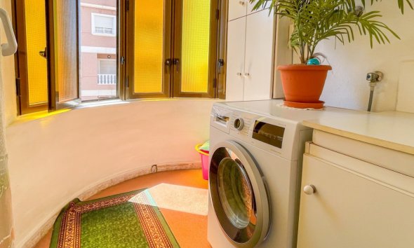 Resale - Apartment - Torrevieja - Acequion