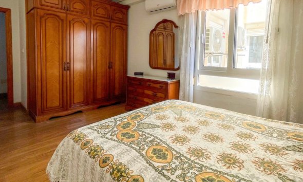 Resale - Apartment - Torrevieja - Acequion