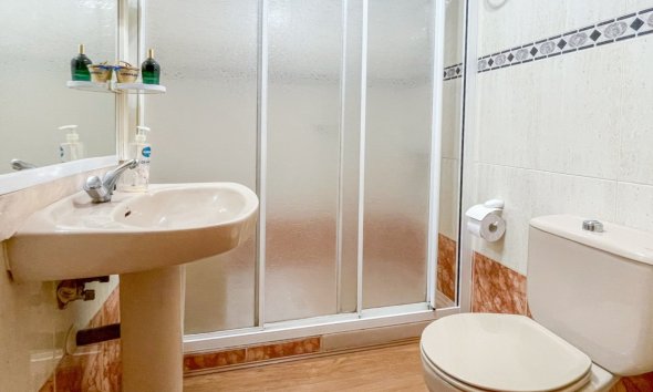 Resale - Apartment - Torrevieja - Acequion