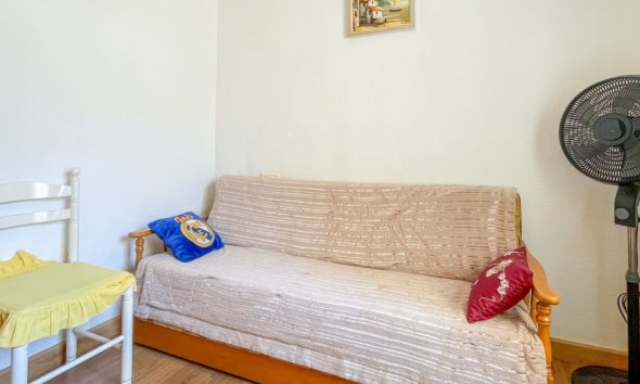 Resale - Apartment - Torrevieja - Acequion