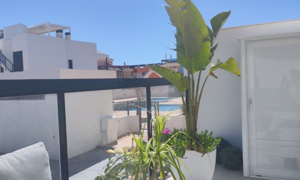 Resale - Apartment - Pilar de la Horadada - El Mojón