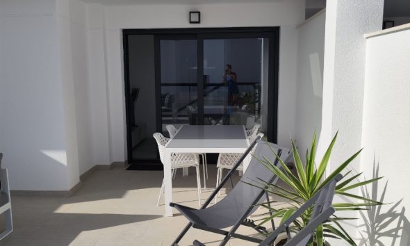 Resale - Apartment - Pilar de la Horadada - El Mojón