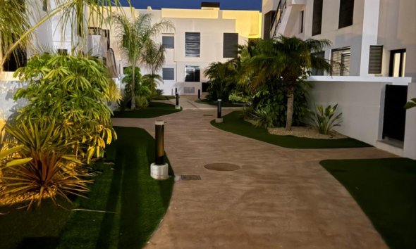 Resale - Apartment - Pilar de la Horadada - El Mojón