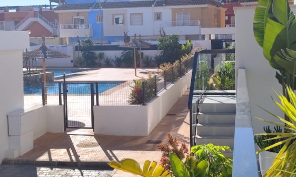 Resale - Apartment - Pilar de la Horadada - El Mojón
