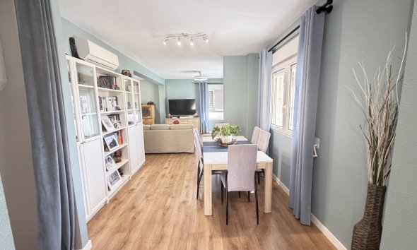 Resale - Villa - Orihuela Costa - Villamartín