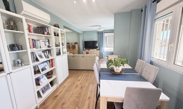 Resale - Villa - Orihuela Costa - Villamartín