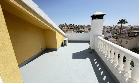 Resale - Villa - Orihuela Costa - Villamartín