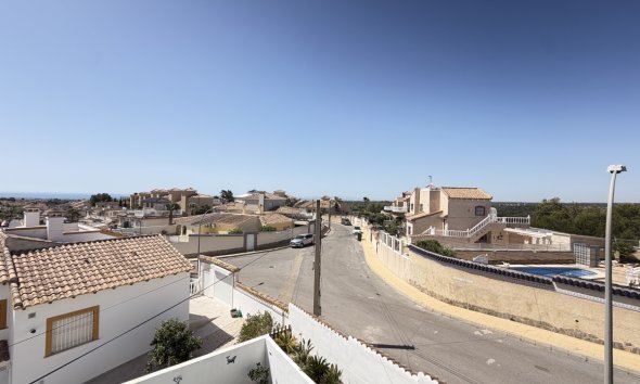 Resale - Villa - Orihuela Costa - Villamartín