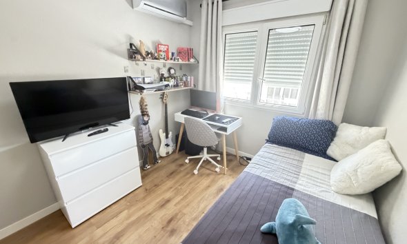 Resale - Villa - Orihuela Costa - Villamartín