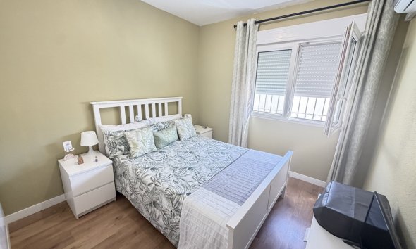 Resale - Villa - Orihuela Costa - Villamartín