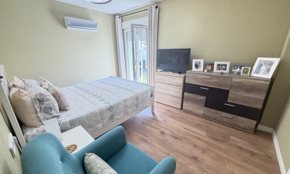 Resale - Villa - Orihuela Costa - Villamartín