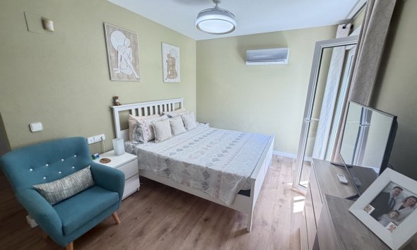 Resale - Villa - Orihuela Costa - Villamartín