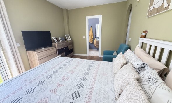 Resale - Villa - Orihuela Costa - Villamartín