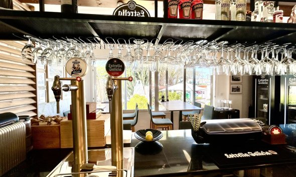 Resale - Commercial premises / Commercial unit / Retail space - Orihuela Costa - Cabo Roig