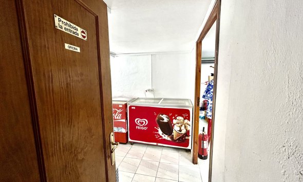 Resale - Commercial premises / Commercial unit / Retail space - Orihuela Costa - Cabo Roig