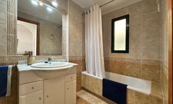 Resale - Apartment - Orihuela Costa - Aguamarina