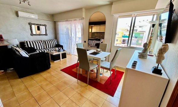 Resale - Apartment - Torrevieja - La Veleta