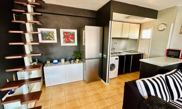 Resale - Apartment - Torrevieja - La Veleta
