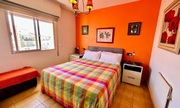 Resale - Apartment - Torrevieja - La Veleta