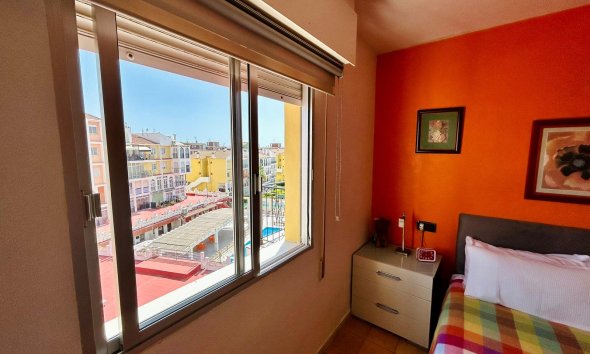 Resale - Apartment - Torrevieja - La Veleta