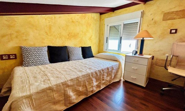 Resale - Apartment - Torrevieja - La Veleta