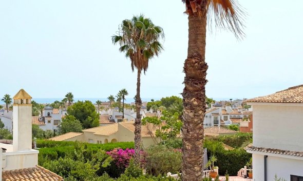Resale - Villa - Orihuela Costa - Villamartín