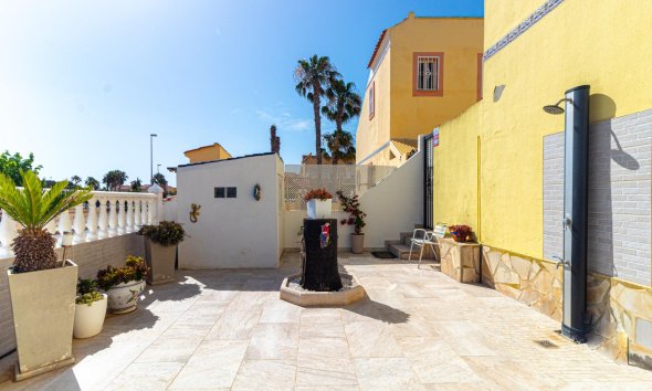 Resale - Terraced house / Townhouse - Orihuela Costa - La Regia