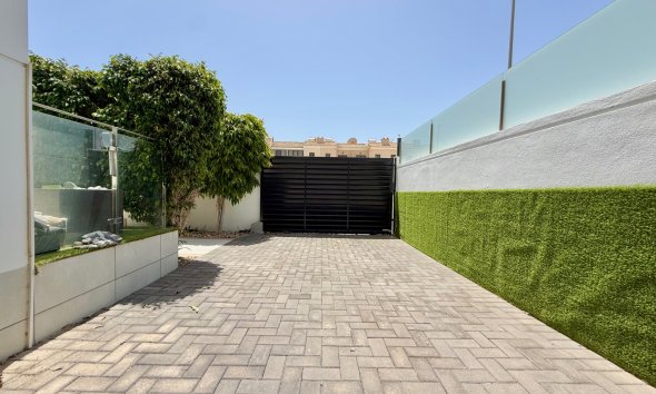 Resale - Villa - Ciudad Quesada