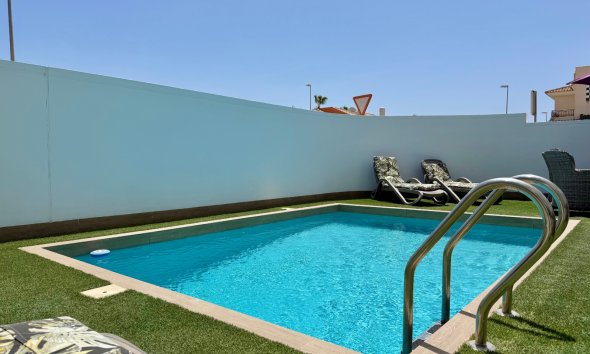 Resale - Villa - Ciudad Quesada