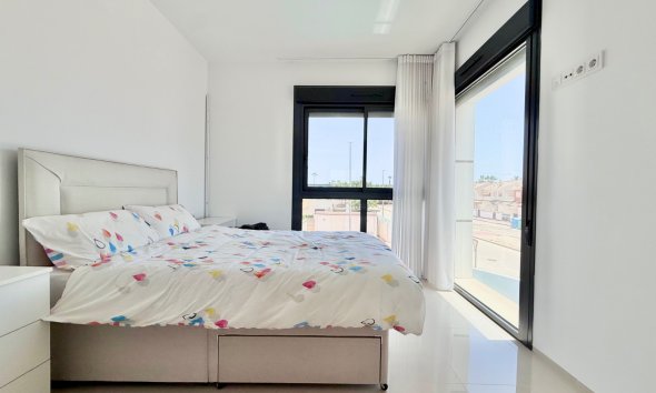 Resale - Villa - Ciudad Quesada