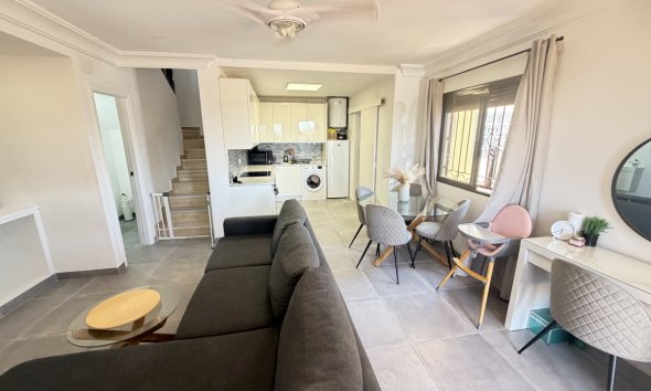 Resale - Villa - Orihuela Costa - Villamartín