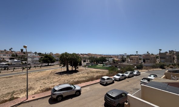 Resale - Villa - Orihuela Costa - Villamartín