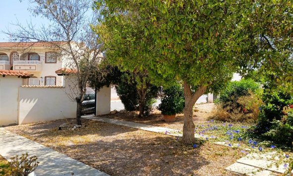 Resale - Bungalow - Torrevieja - La Siesta - El Salado - Torreta