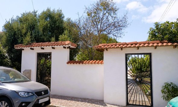 Resale - Bungalow - Torrevieja - La Siesta - El Salado - Torreta