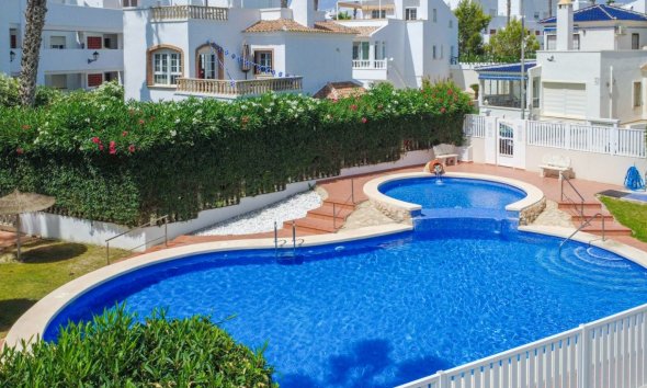 Resale - Terraced house / Townhouse - Orihuela Costa - La Rioja