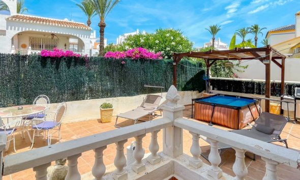 Resale - Terraced house / Townhouse - Orihuela Costa - La Rioja