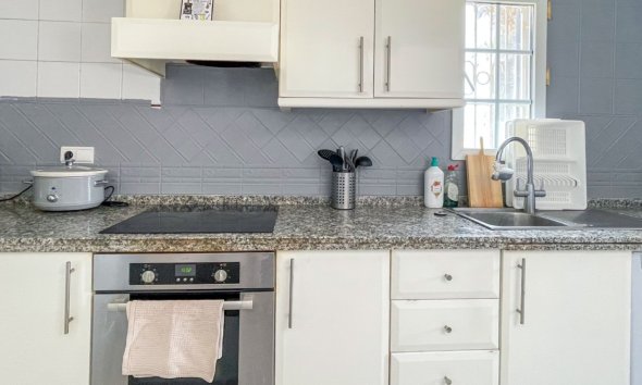 Resale - Terraced house / Townhouse - Orihuela Costa - La Rioja