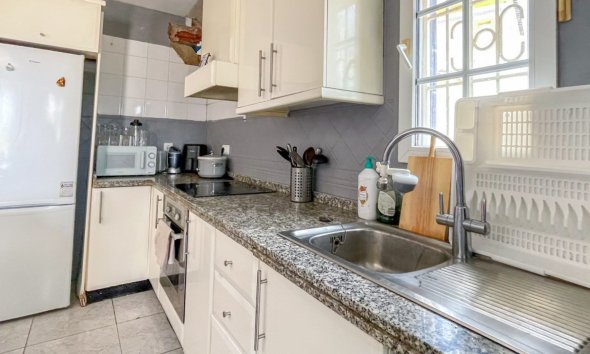 Resale - Terraced house / Townhouse - Orihuela Costa - La Rioja