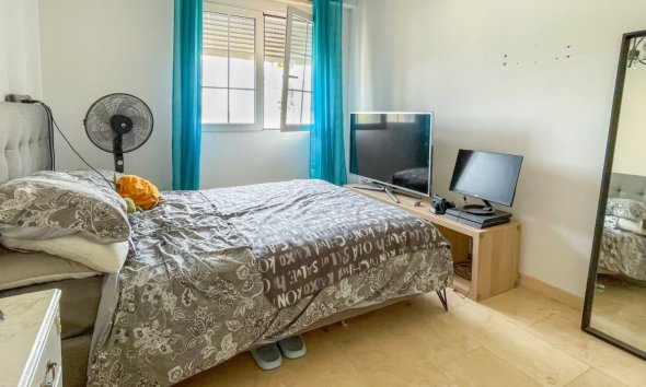 Resale - Terraced house / Townhouse - Orihuela Costa - La Rioja