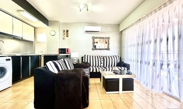 Resale - Apartment - Torrevieja