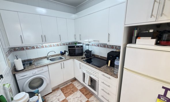 Resale - Apartment - Orihuela Costa - La Zenia
