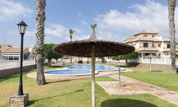 Resale - Apartment - Orihuela Costa - La Zenia