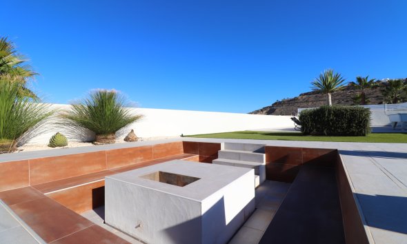 Resale - Villa - Benimar - Benimar III
