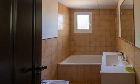 Resale - Villa - Murcia