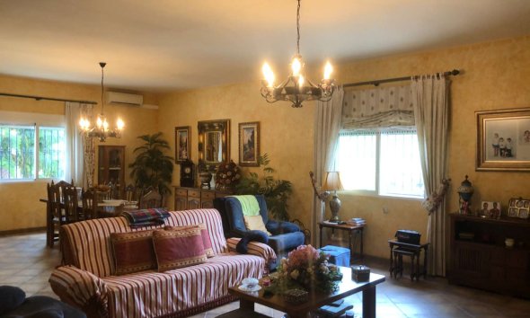 Resale - Casa o Chalet Independiente - Callosa De Segura