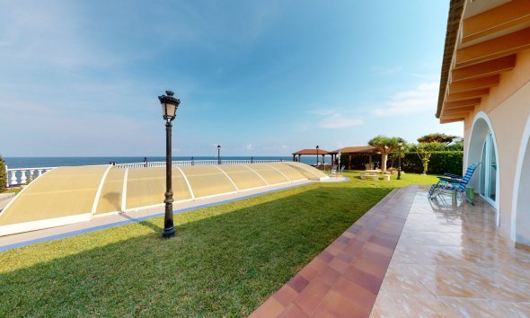 Resale - Casa o Chalet Independiente - Orihuela Costa